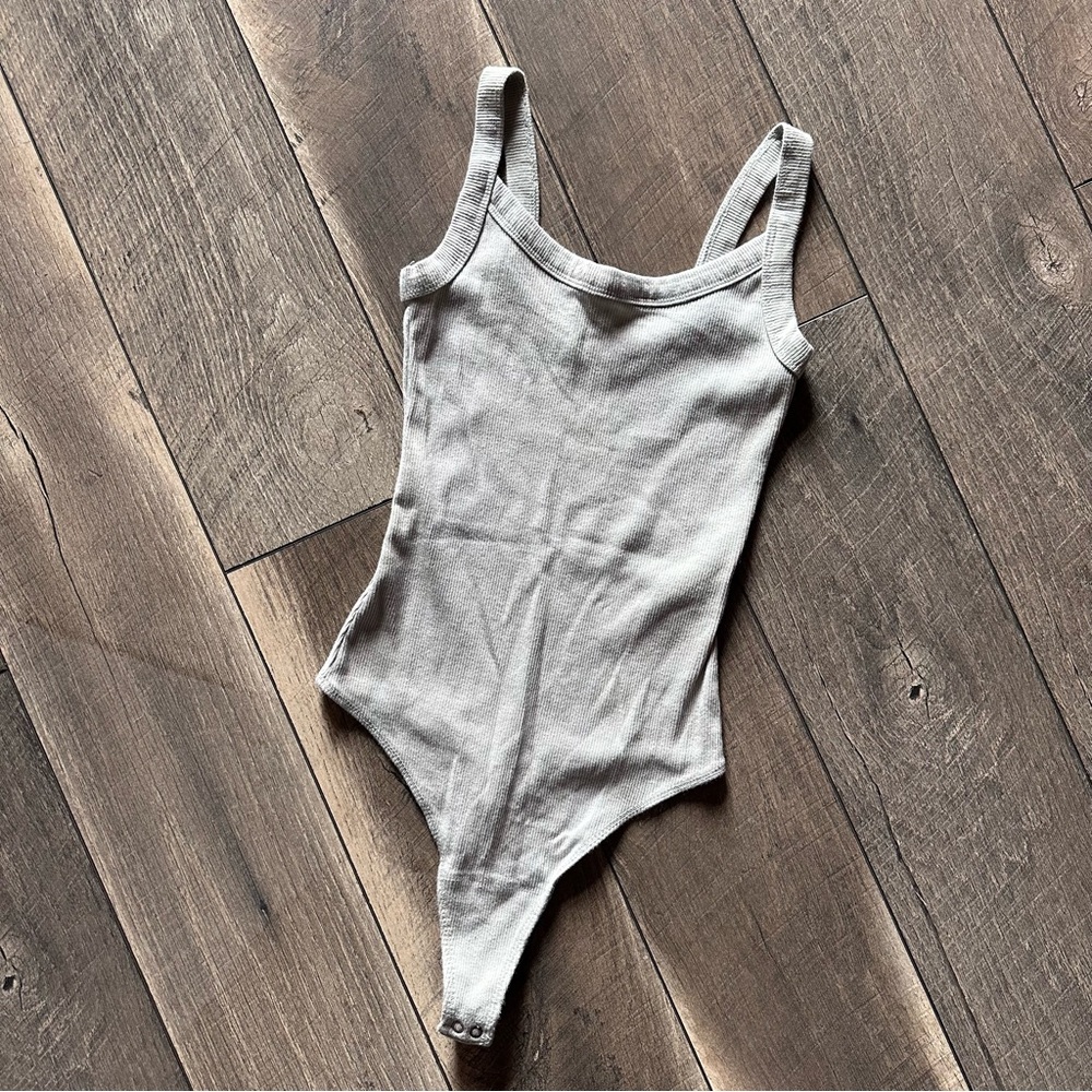 Abercrombie & Fitch Ribbed Bodysuit - Picture 1 of 8